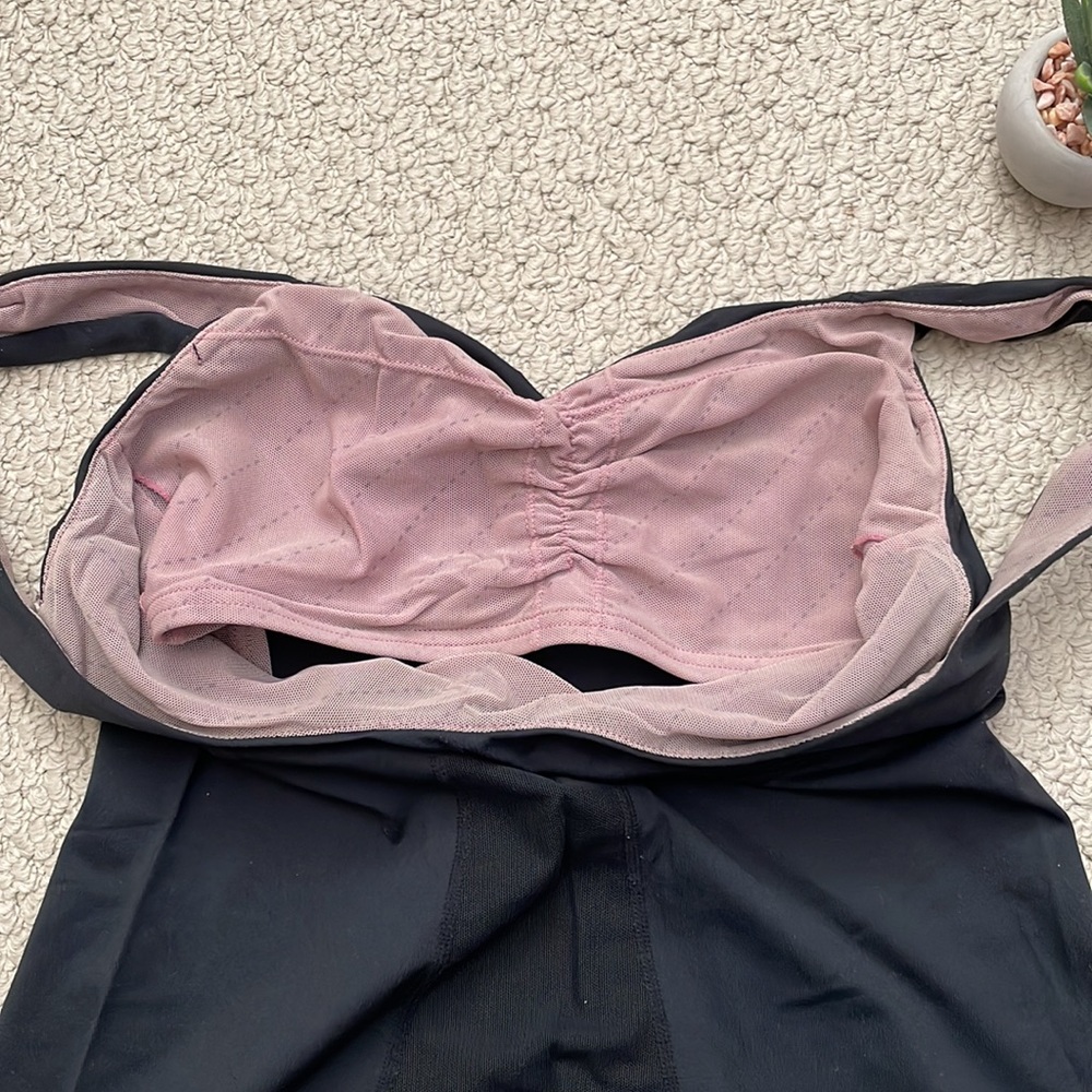 Lululemon aria tank black - Picture 4 of 8